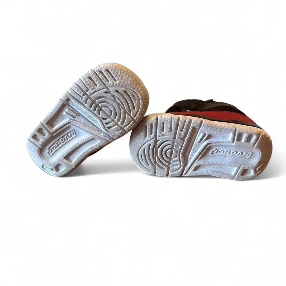 Jordan Flight Tradition BT Black White Gym Red Size‎ 3C